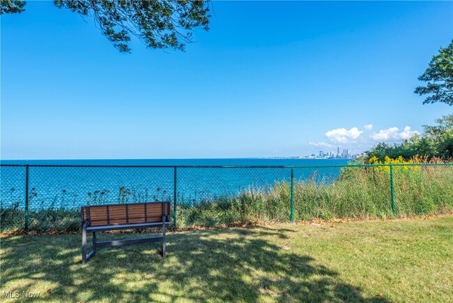 Building Photo - 12550 Lake Ave