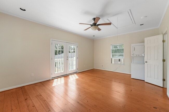 Building Photo - 4027 Michaux St