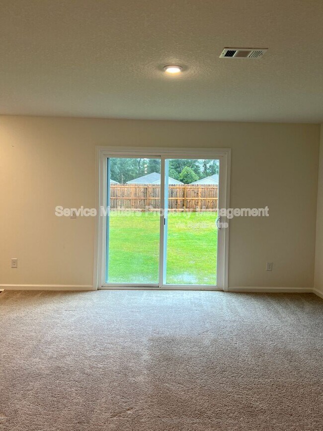 Building Photo - 4370 Jitterbug St