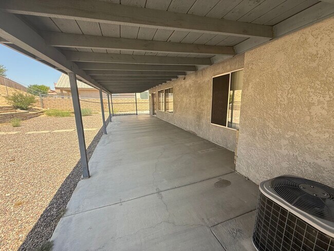 Building Photo - Silverlake's Home- 3 Bedrooms, 2 Bathrooms...