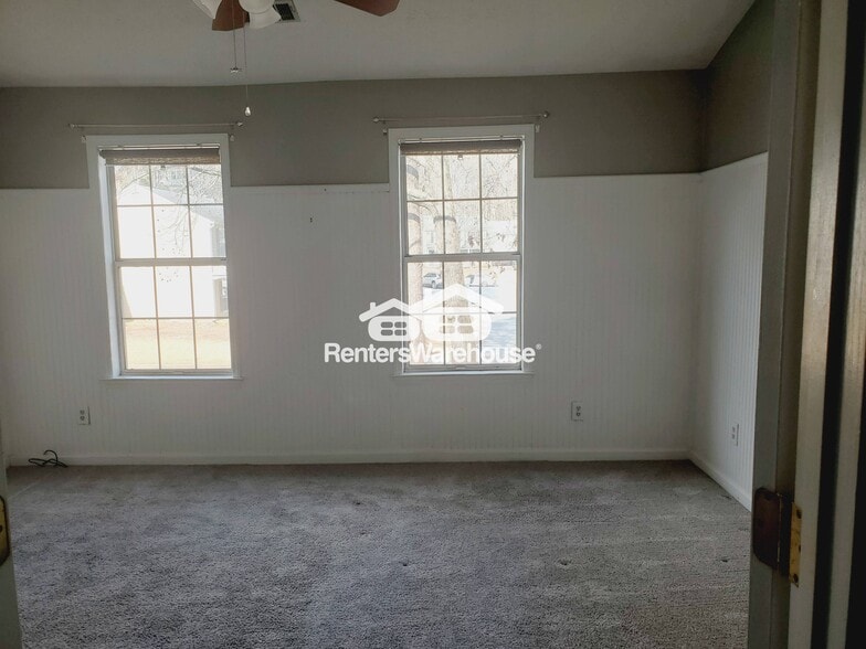 Building Photo - 4935 Tanners Spring Dr