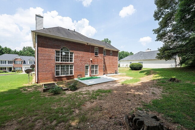 Building Photo - 1540 Hampton Hollow Dr