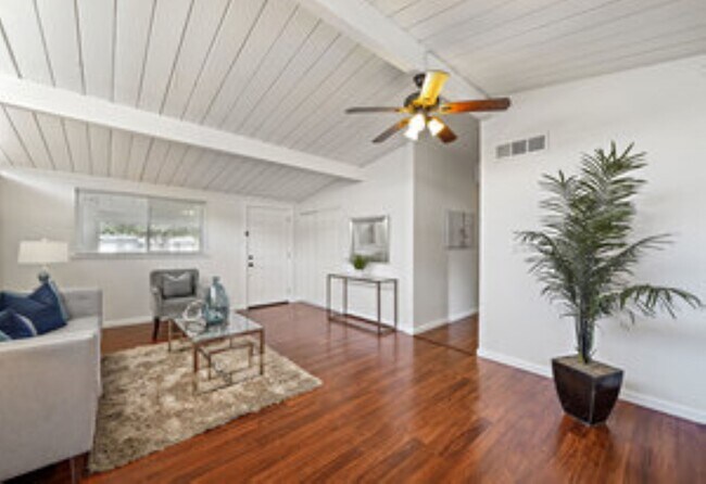 Building Photo - 28 Santa Monica Dr