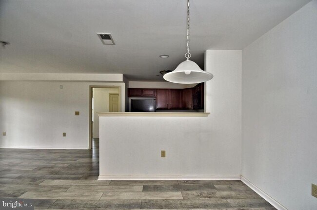 Building Photo - 3940 Ashland Dr