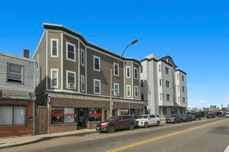Building Photo - 553 Dorchester Ave