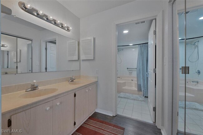 Building Photo - 15161 Cedarwood Ln