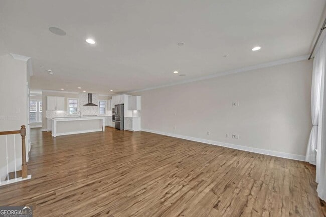 Building Photo - 860 Stonehill Ln