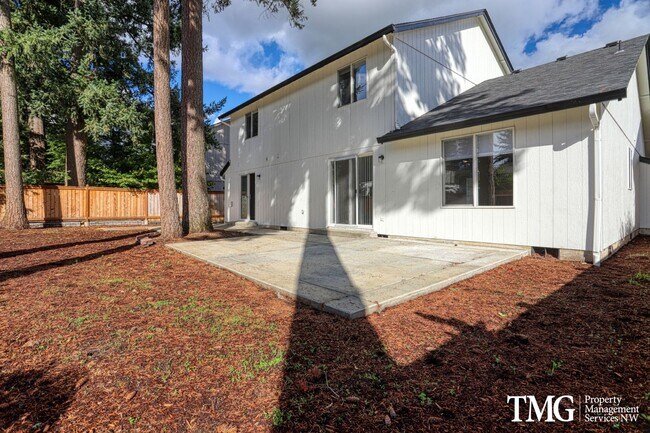 Building Photo - 3012 NE 166th Pl