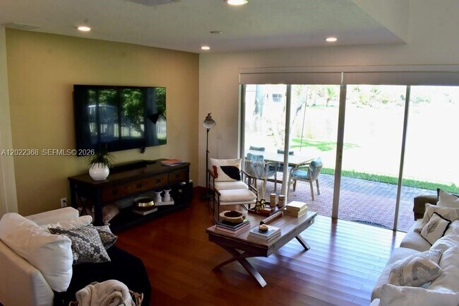 Building Photo - 5273 SW 158th Ave