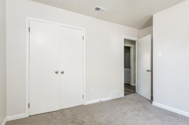 Building Photo - 4262 Water Briar Rd
