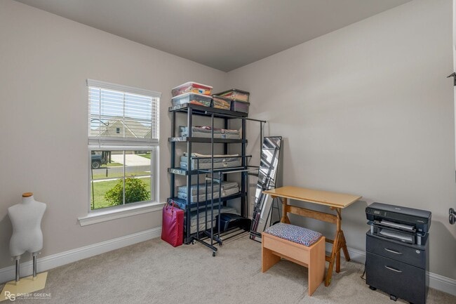 Building Photo - Beautiful 3 bedroom/2 bathroom in Willow Heights