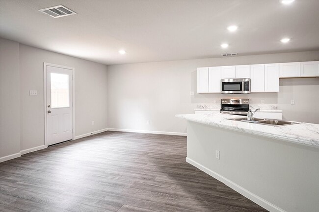 Building Photo - 7352 Tin Star Dr