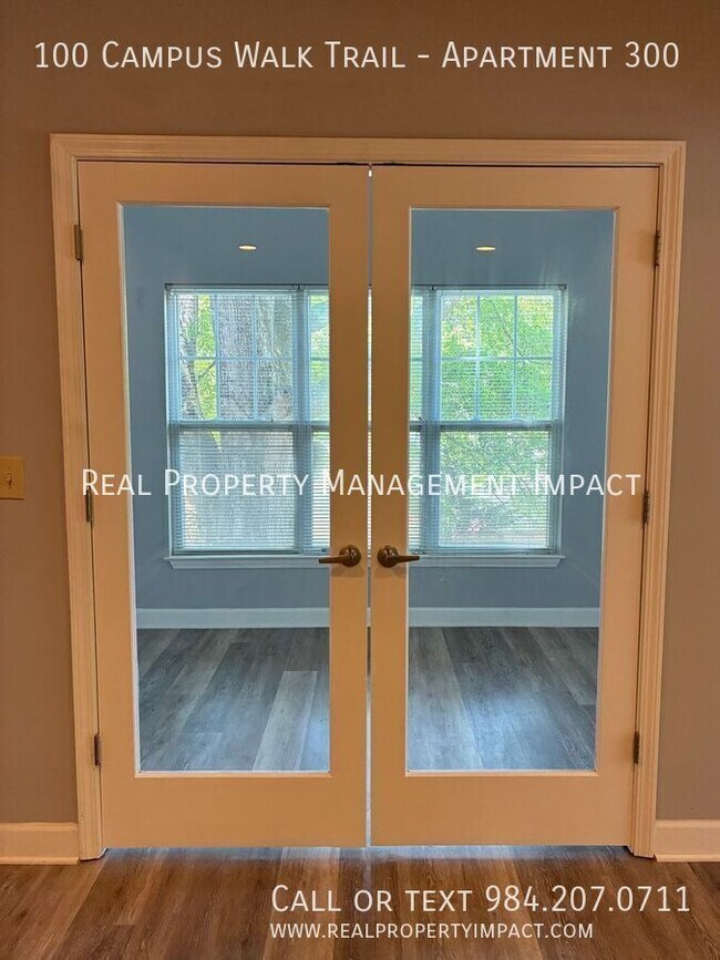 Building Photo - 100 Campus Walk Trl