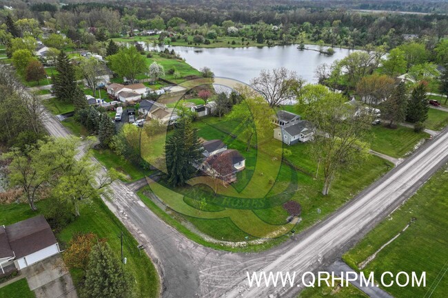 Primary Photo - Available Now! Lake Fenton Schools!