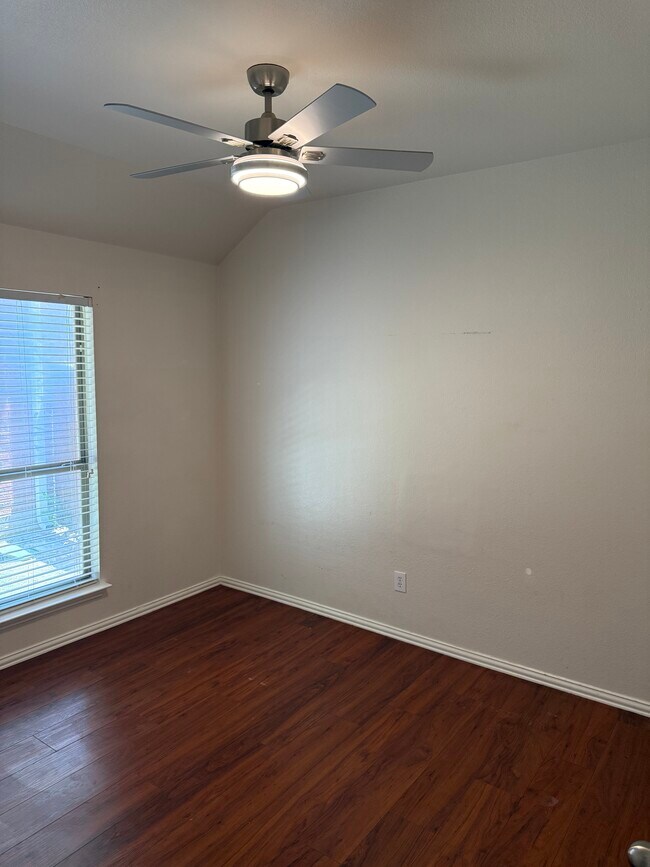 Building Photo - 377 Kirby Dr