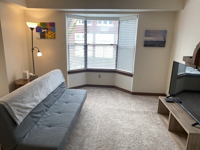living room - 1439 SW Montgomery St