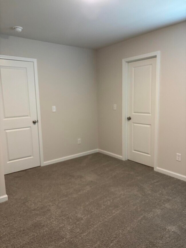 Building Photo - 1848 Lacebark Dr