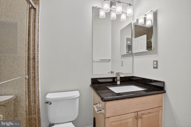 Building Photo - 1169 Regal Oak Dr