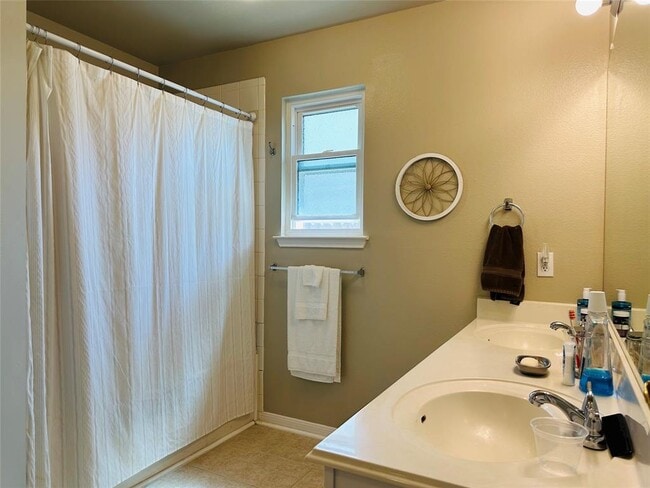 Building Photo - 1311 Mason Creek Blvd