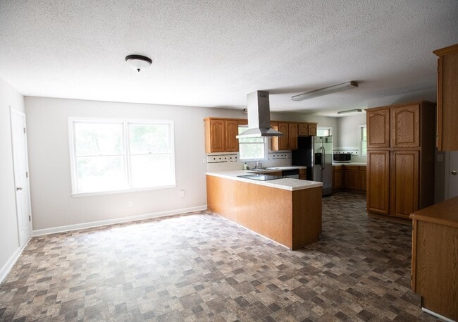 Building Photo - 9100 Nash Ave