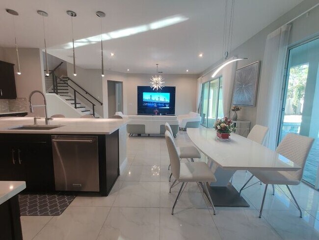 Building Photo - Beautiful home in Estates at Parkside