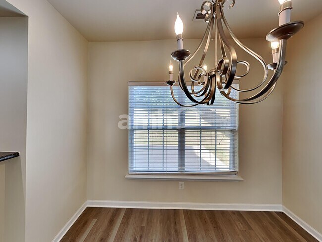 Building Photo - 935 Legacy Park Rd