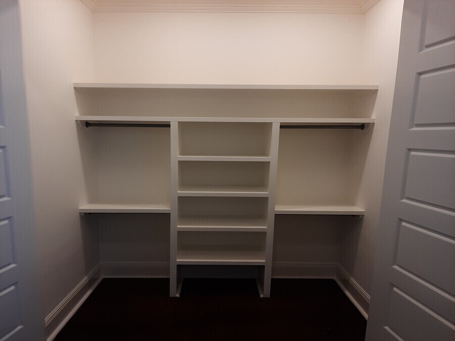 Building Photo - 3000 Saint Roch Ave