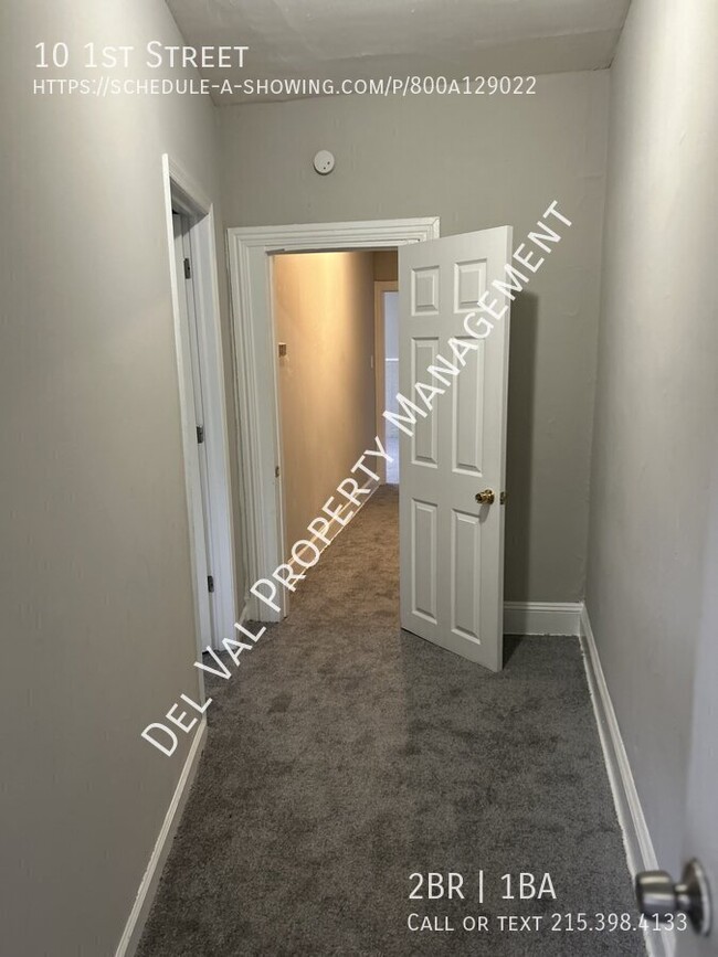 Building Photo - Spacious 2-Bedroom 1st-Floor Apartment for...