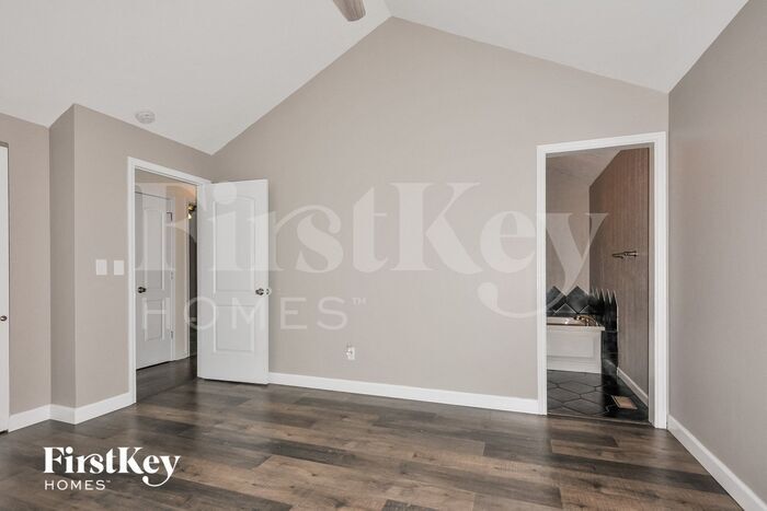 Building Photo - 202 Barrington Dr