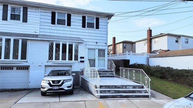 Building Photo - 244-57 Grand Central Pkwy