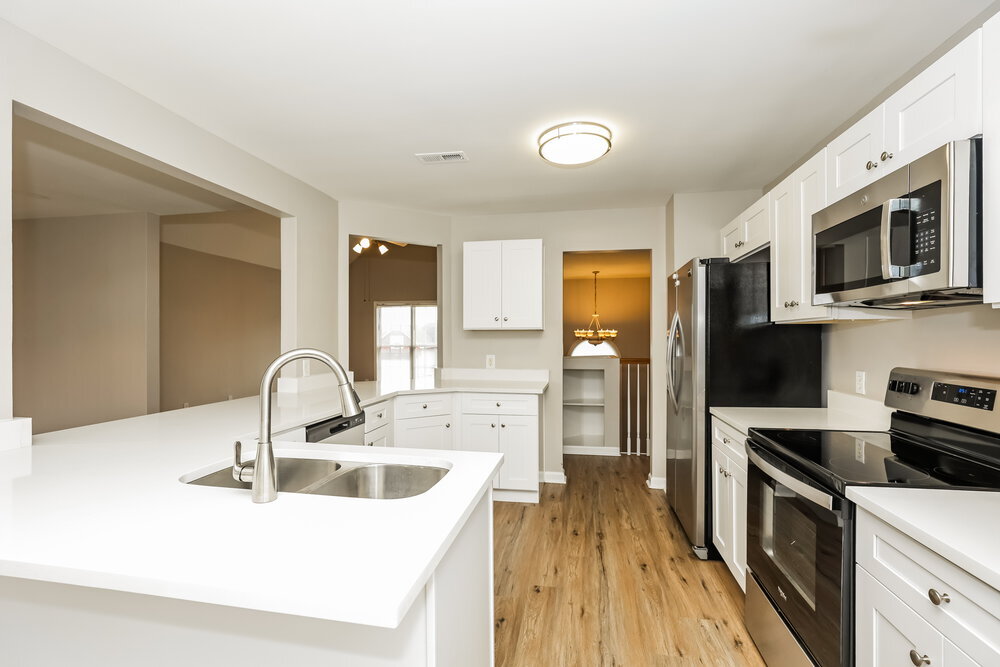 Building Photo - 139 Cedar Forest Dr