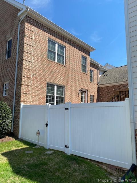 Building Photo - 5329 Center St