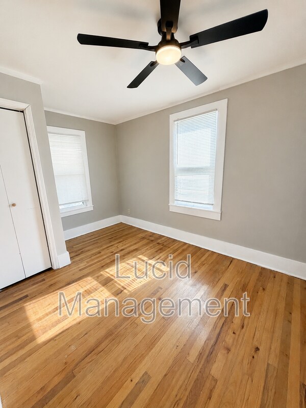Building Photo - 1512 Bluegrass Ave