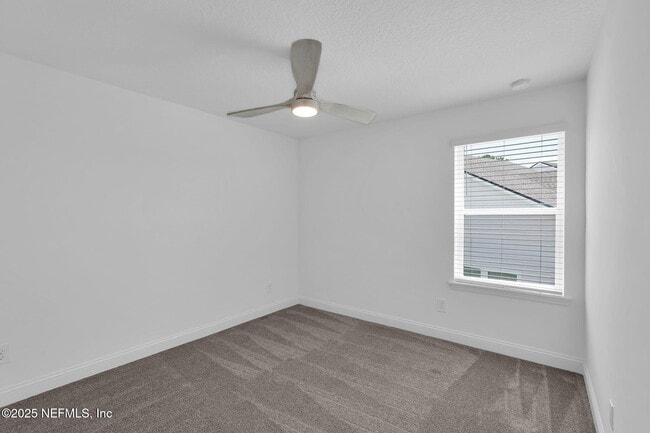 Building Photo - 299 Blue Hampton Dr