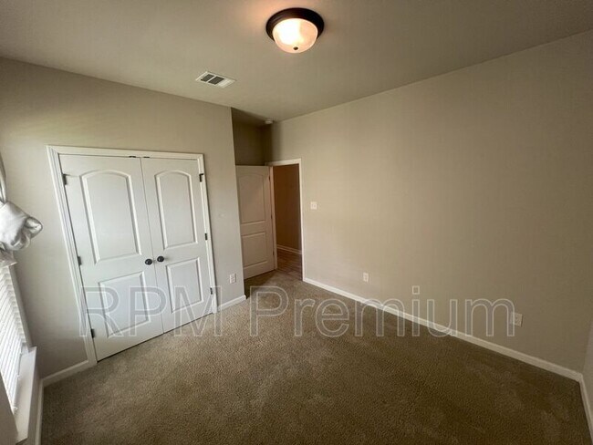 Building Photo - 11146 Coral Delight Ave