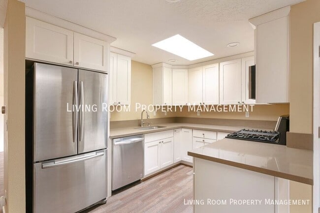 Building Photo - 1815 SE 52nd Ave