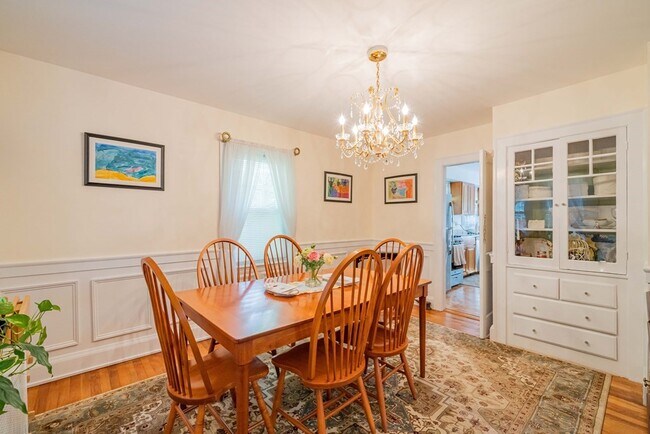 Building Photo - 22 Crescent Hill Ave