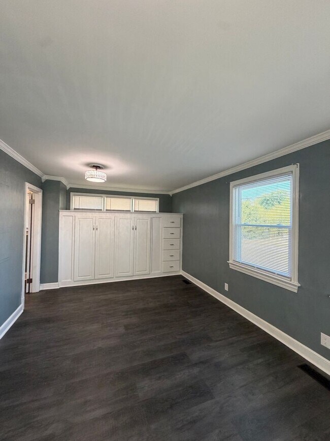 Building Photo - 2 Bed 2 Bath Home on Westover
