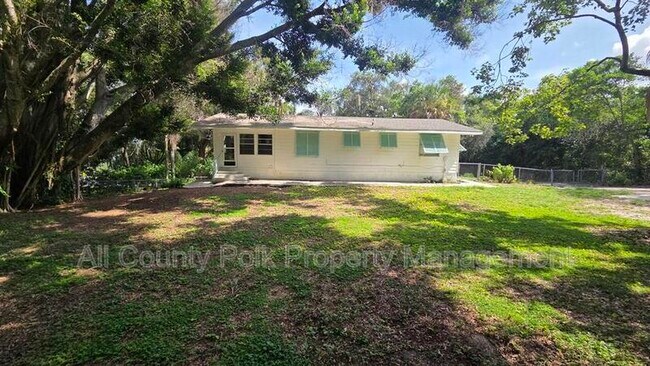 Building Photo - 205 Catherine Ave