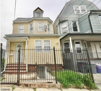 Building Photo - 159 Grafton Ave