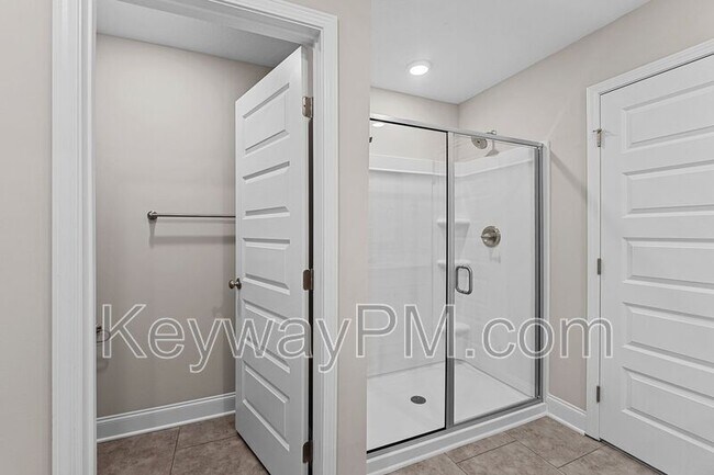 Building Photo - 563 Yuma Ln