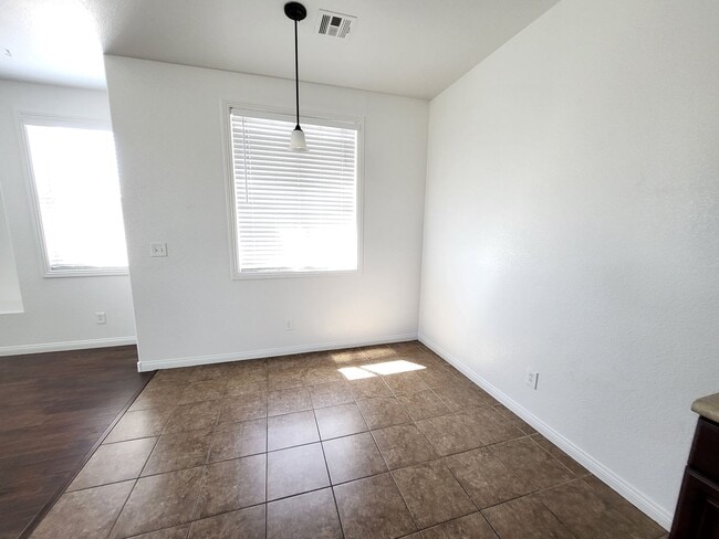 Building Photo - 9322 Quiet Mist Ct