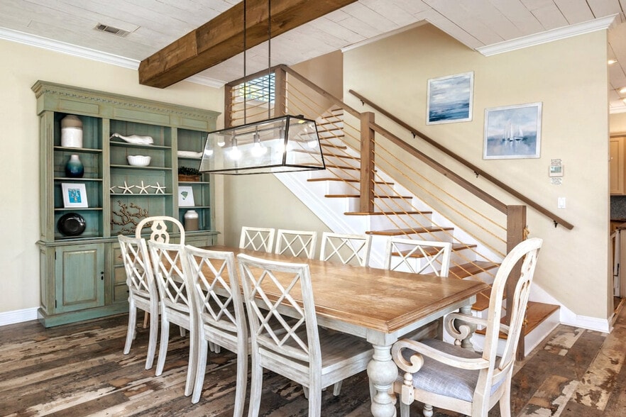 Building Photo - 64 Cobia St