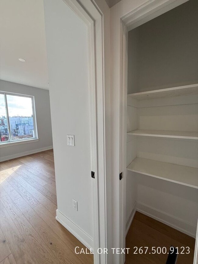 Building Photo - 3005 Gaul St