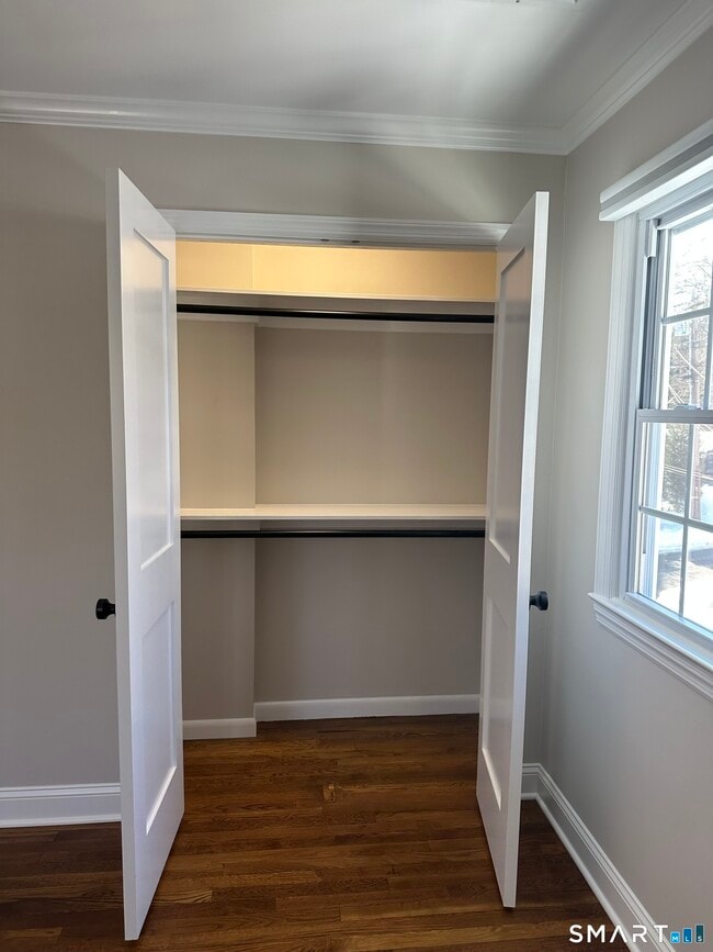 Building Photo - 44 Hillside Ave