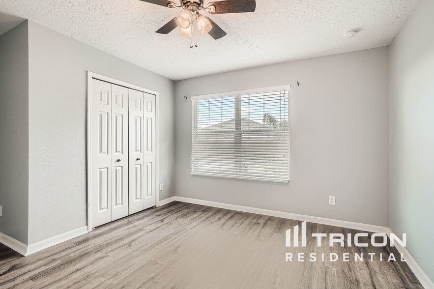 Building Photo - 929 Cavan Dr