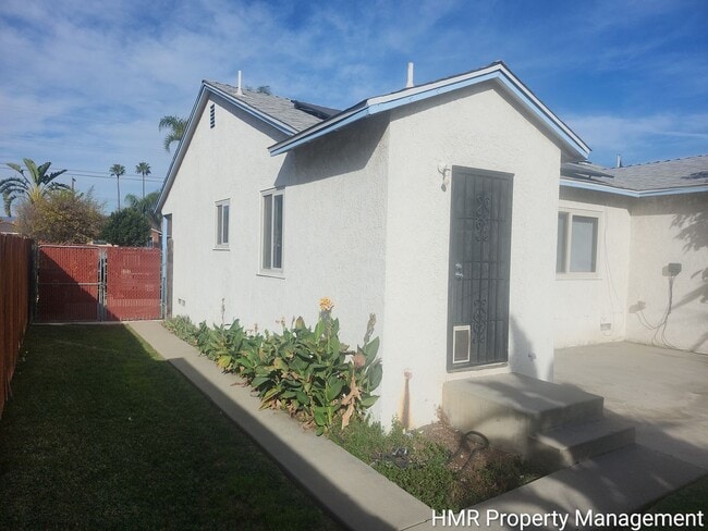 Building Photo - 3 Bedroom 1 Bath Gem For Rent!