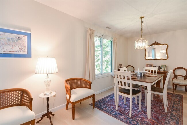 Building Photo - 25 Concord Greene