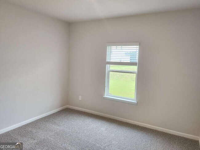Building Photo - 2576 Double Oak Trl