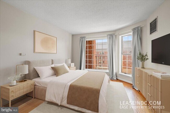 Building Photo - 1230 23rd St NW